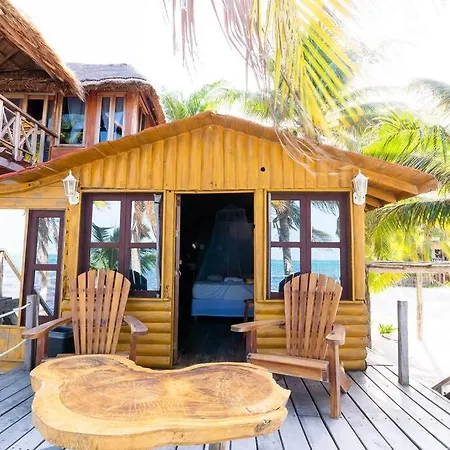 Grand Titanic, Boat House Apartment